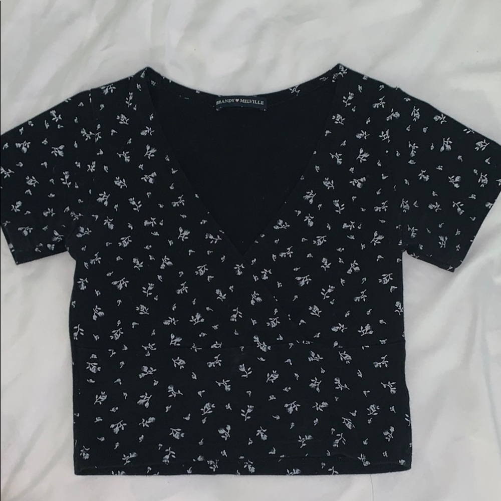 BRAND NEW Brandy Melville crop top